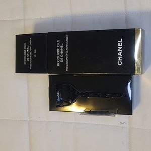 Chanel Precision Eyelash Curler with  2 Silicon refill pads - NEW